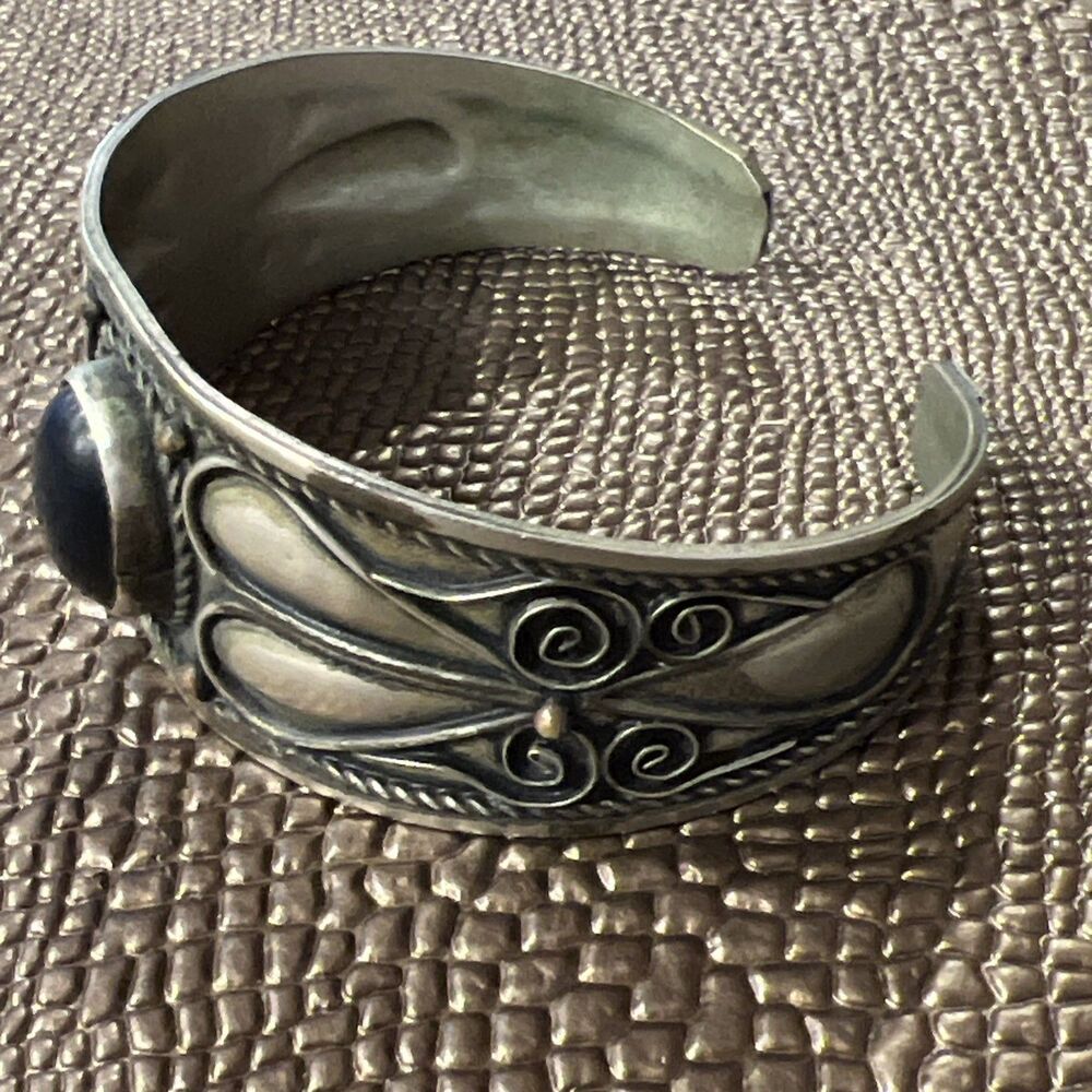 Vintage Moroccan Bracelet Berber Tribal Ethnic Bedouin Bangle Silver Tone Onyx - Picture 2 of 11